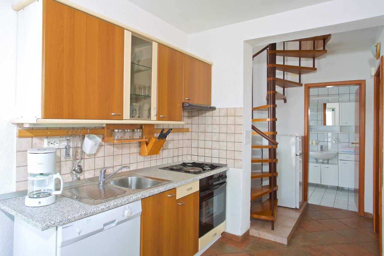 Apartments Kalina Jelsa  Exterior foto